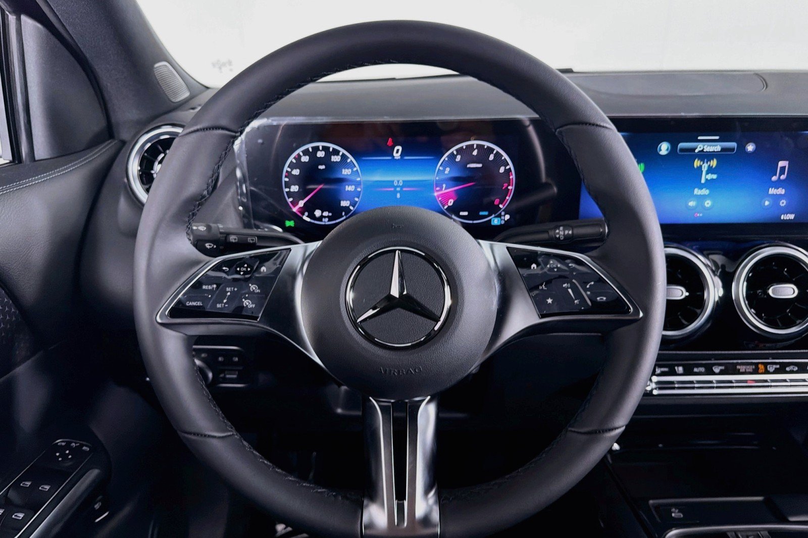 New 2026 Mercedes-Benz GLA 250 image 17