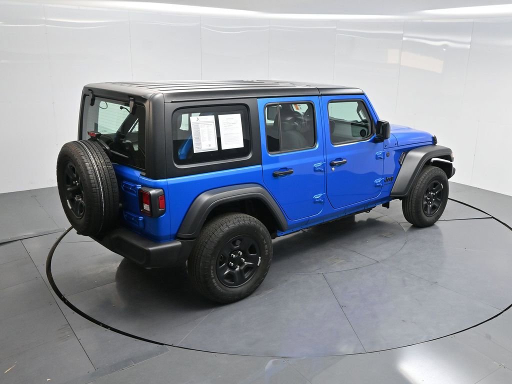 Used 2025 Jeep Wrangler Sport image 57