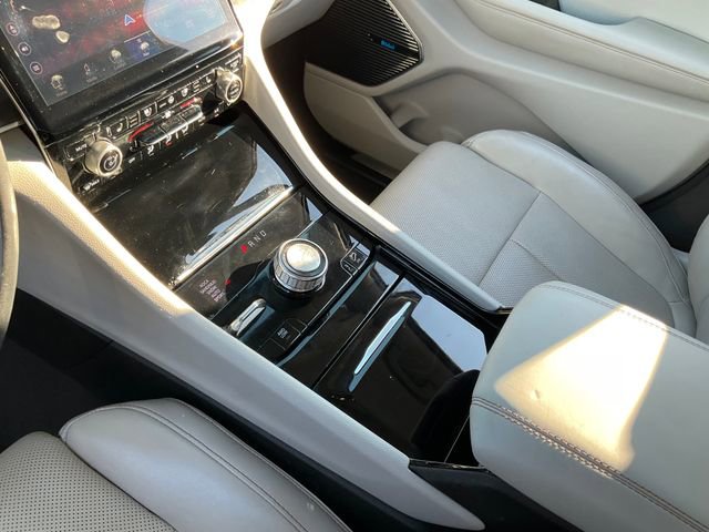 Used 2021 Jeep Grand Cherokee L Overland w/ Luxury Tech Group IV image 17