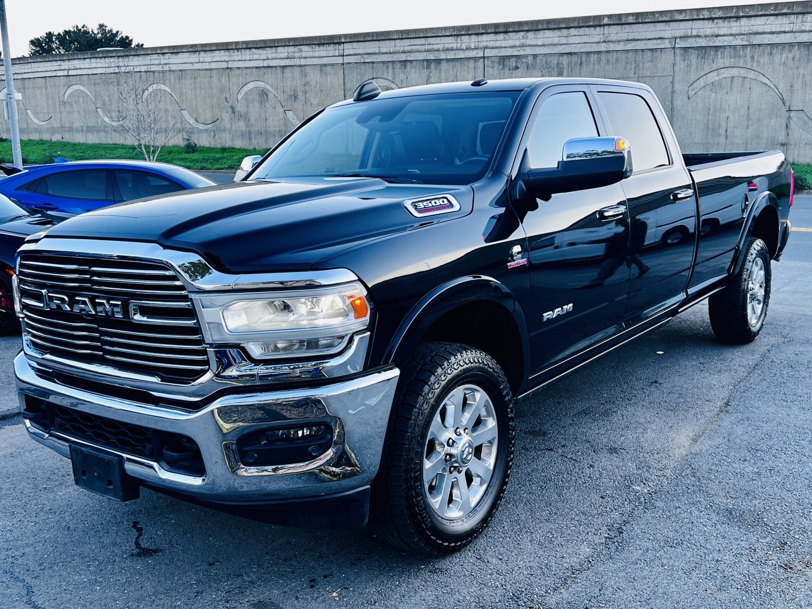 Used 2020 RAM 3500 Laramie image 10