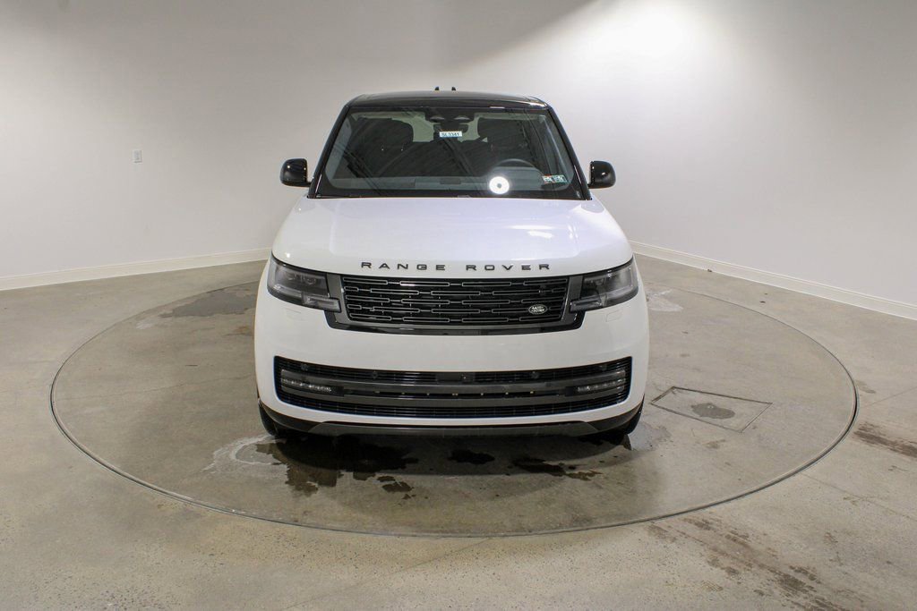 New 2026 Land Rover Range Rover Long Wheelbase SE AWD/4WD image 8