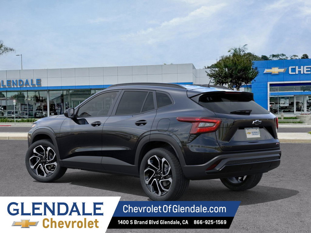 New 2026 Chevrolet Trax RS w/ Driver Confidence Package FWD image 3