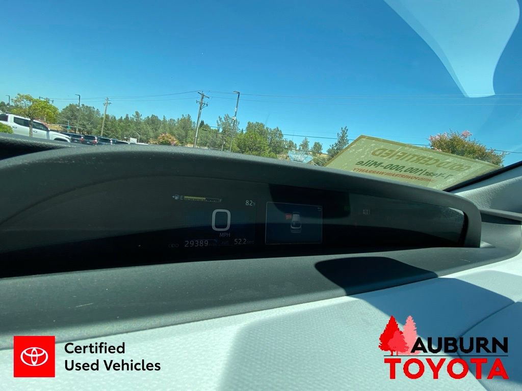 Certified 2022 Toyota Prius L Eco FWD image 36