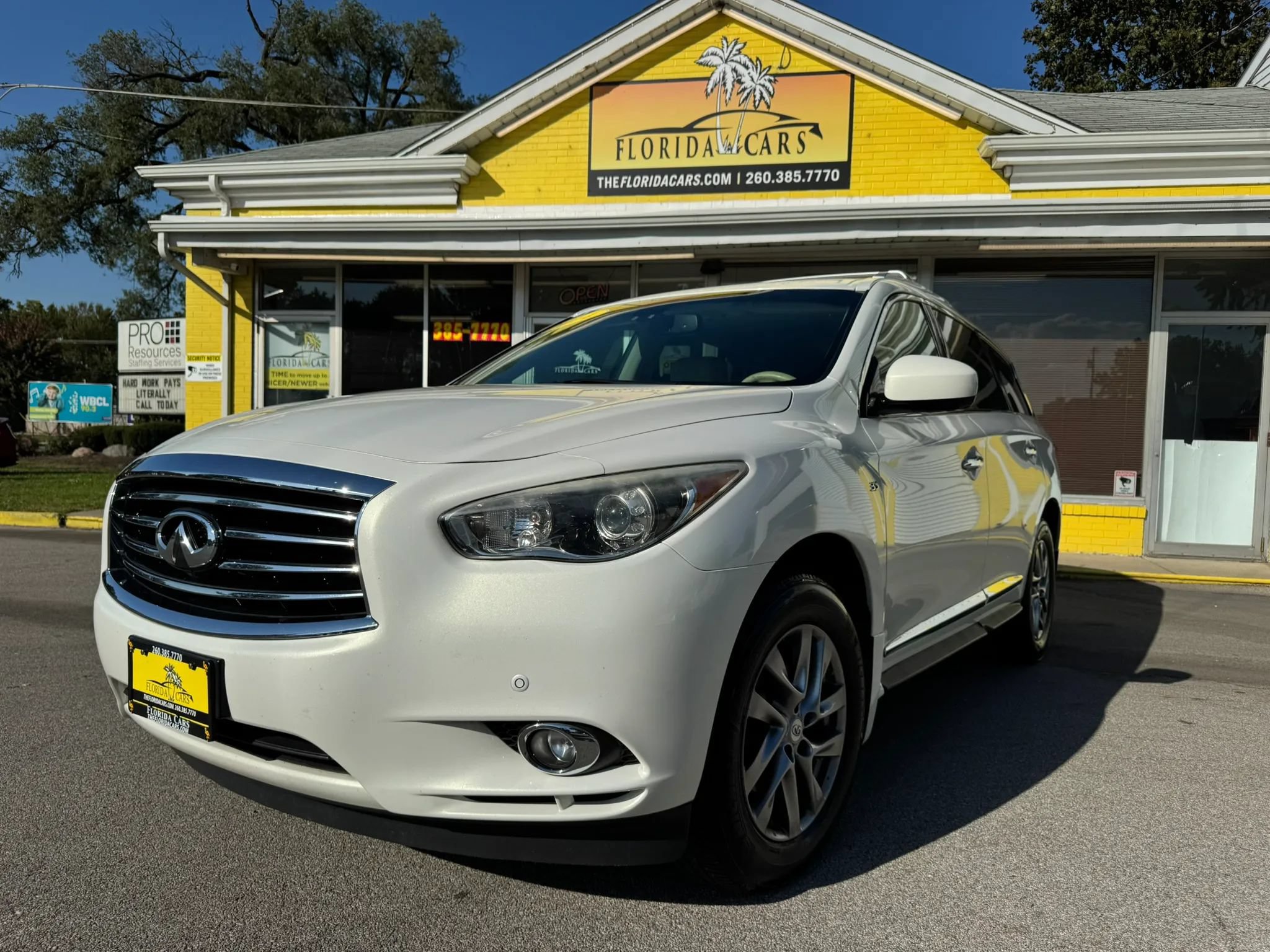 Used 2014 INFINITI QX60 Luxe w/ Premium Plus Package AWD/4WD image 1
