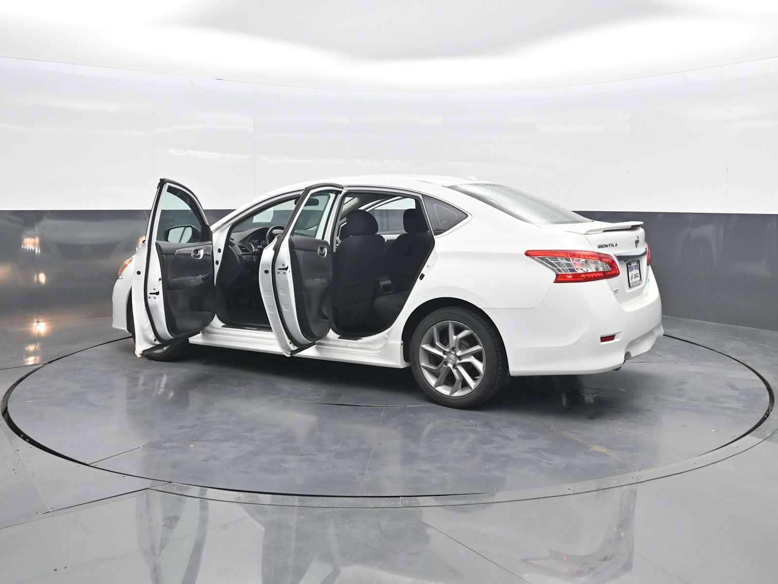 Used 2014 Nissan Sentra SR w/ SR Driver Package FWD image 42