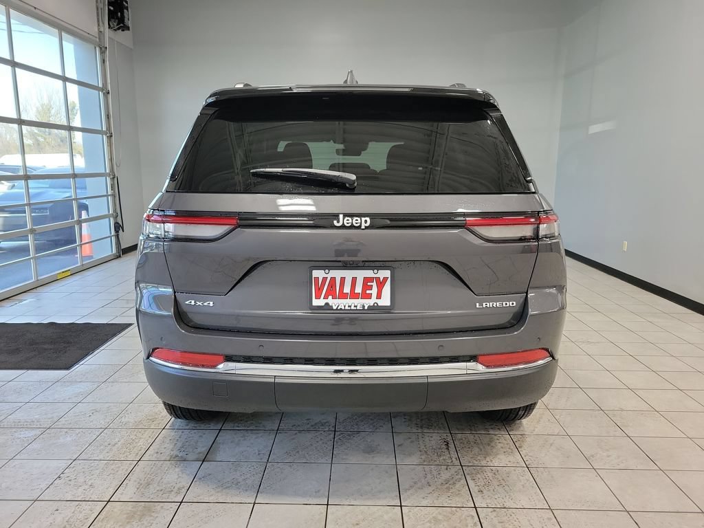 New 2026 Jeep Grand Cherokee Laredo X AWD/4WD image 6
