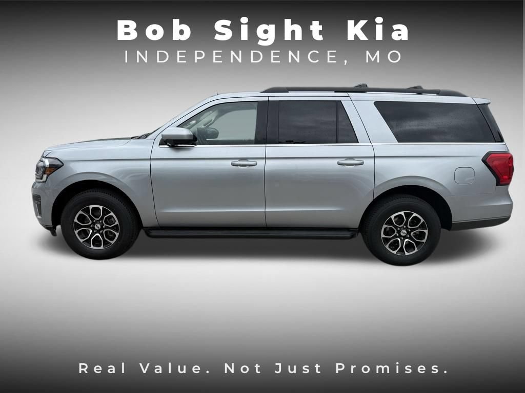 Used 2024 Ford Expedition Max XLT AWD/4WD image 6