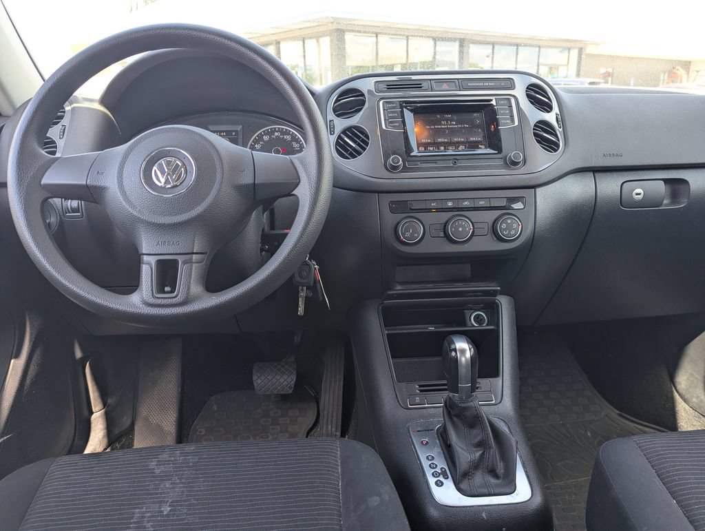 Used 2017 Volkswagen Tiguan S AWD/4WD image 25