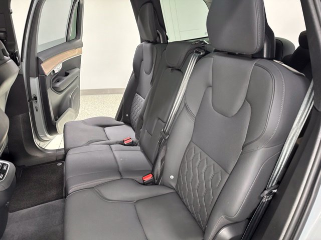 Used 2026 Volvo XC90 B6 Plus AWD/4WD image 2