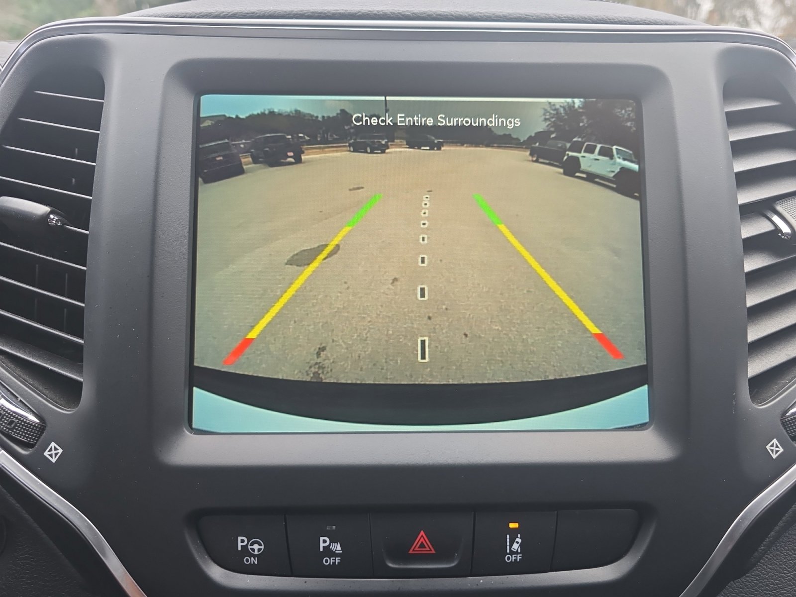 Certified 2023 Jeep Cherokee Altitude Lux image 13