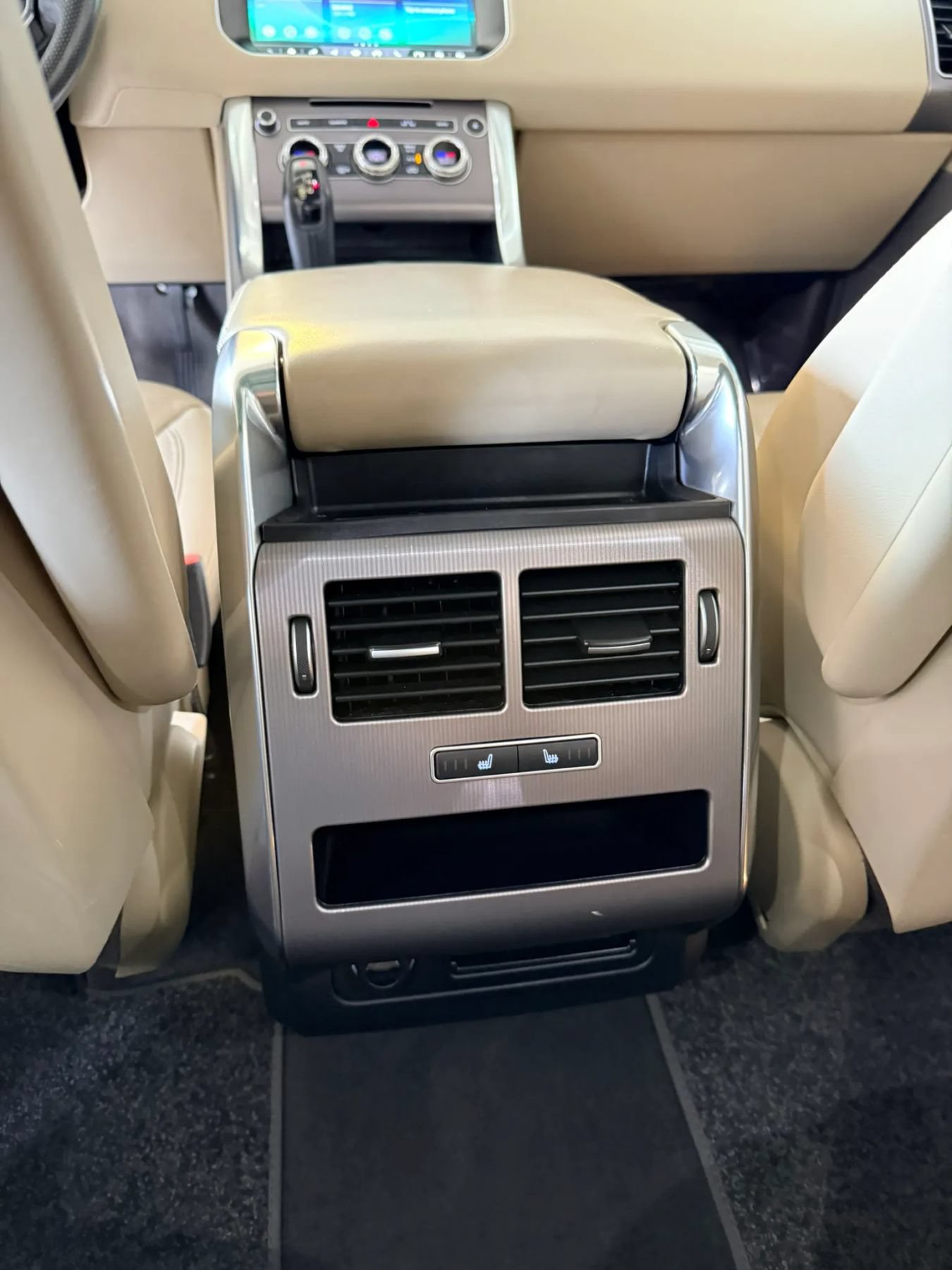Used 2017 Land Rover Range Rover Sport HSE AWD/4WD image 9
