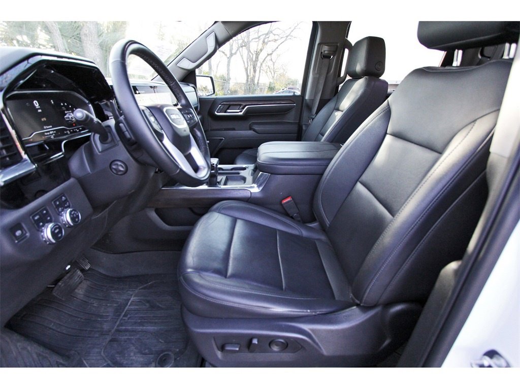 Used 2024 GMC Sierra 1500 SLT image 6