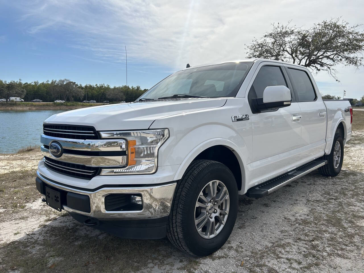 Used 2020 Ford F150 Lariat w/ Equipment Group 501A Mid image 2