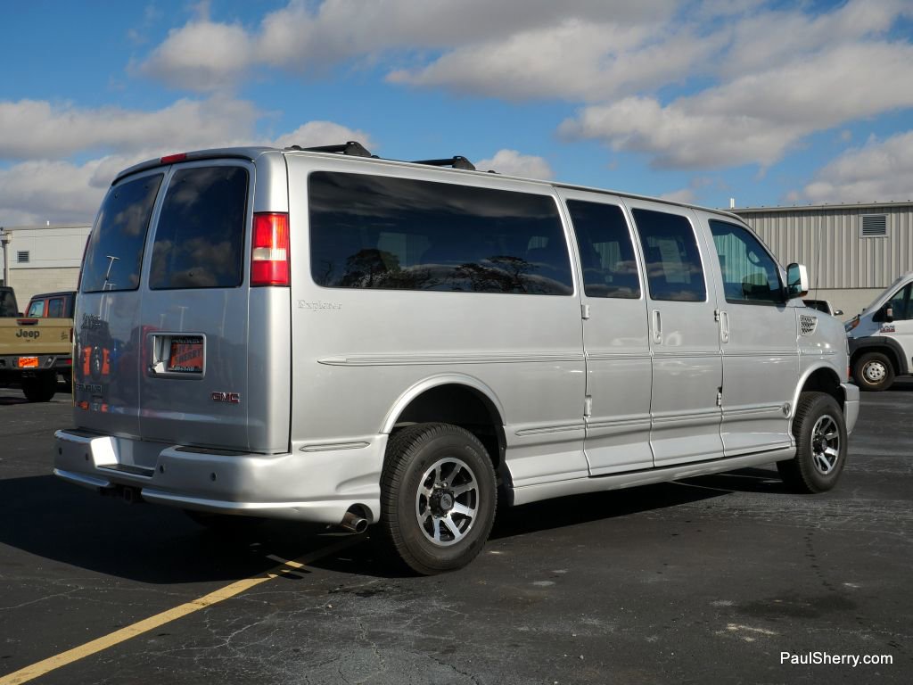 Used 2013 GMC Savana 2500 Extended image 16
