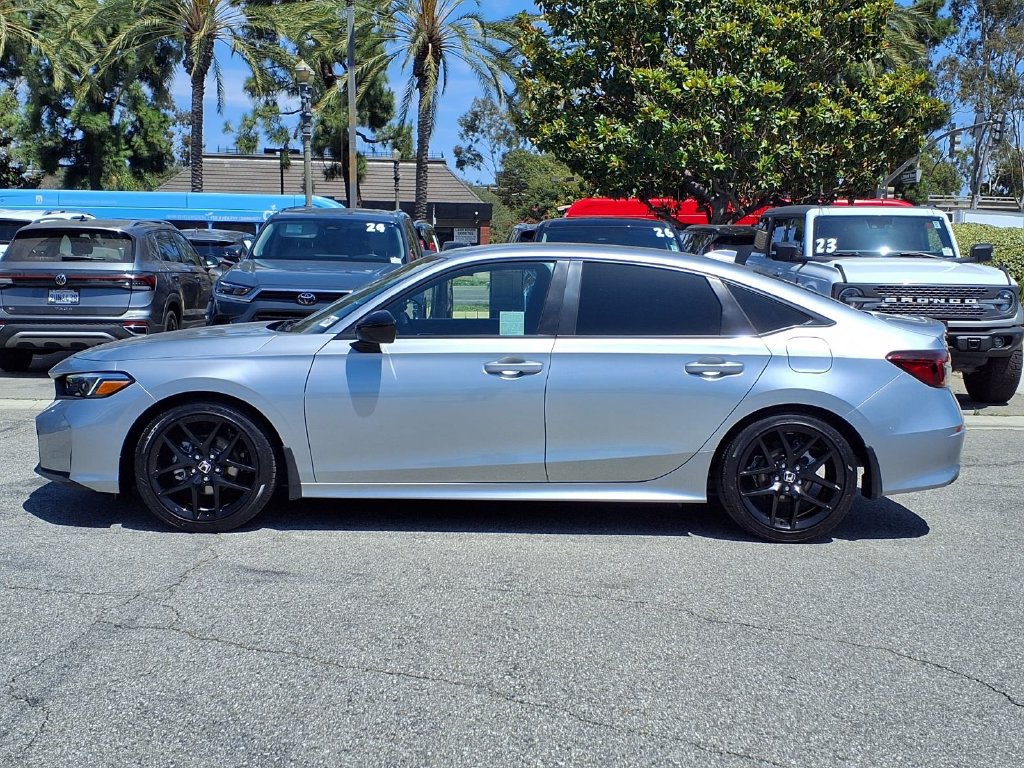 Used 2025 Honda Civic Sport image 3