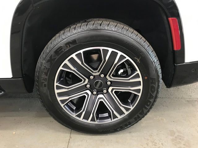 New 2025 Jeep Wagoneer 4WD w/ Convenience Group I image 48