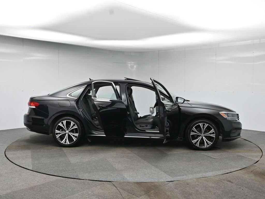 Used 2020 Volkswagen Passat 2.0T SEL FWD image 54