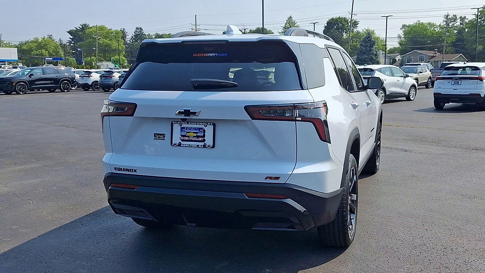 New 2027 Chevrolet Equinox RS w/ Safety and Technology Package FWD image 2
