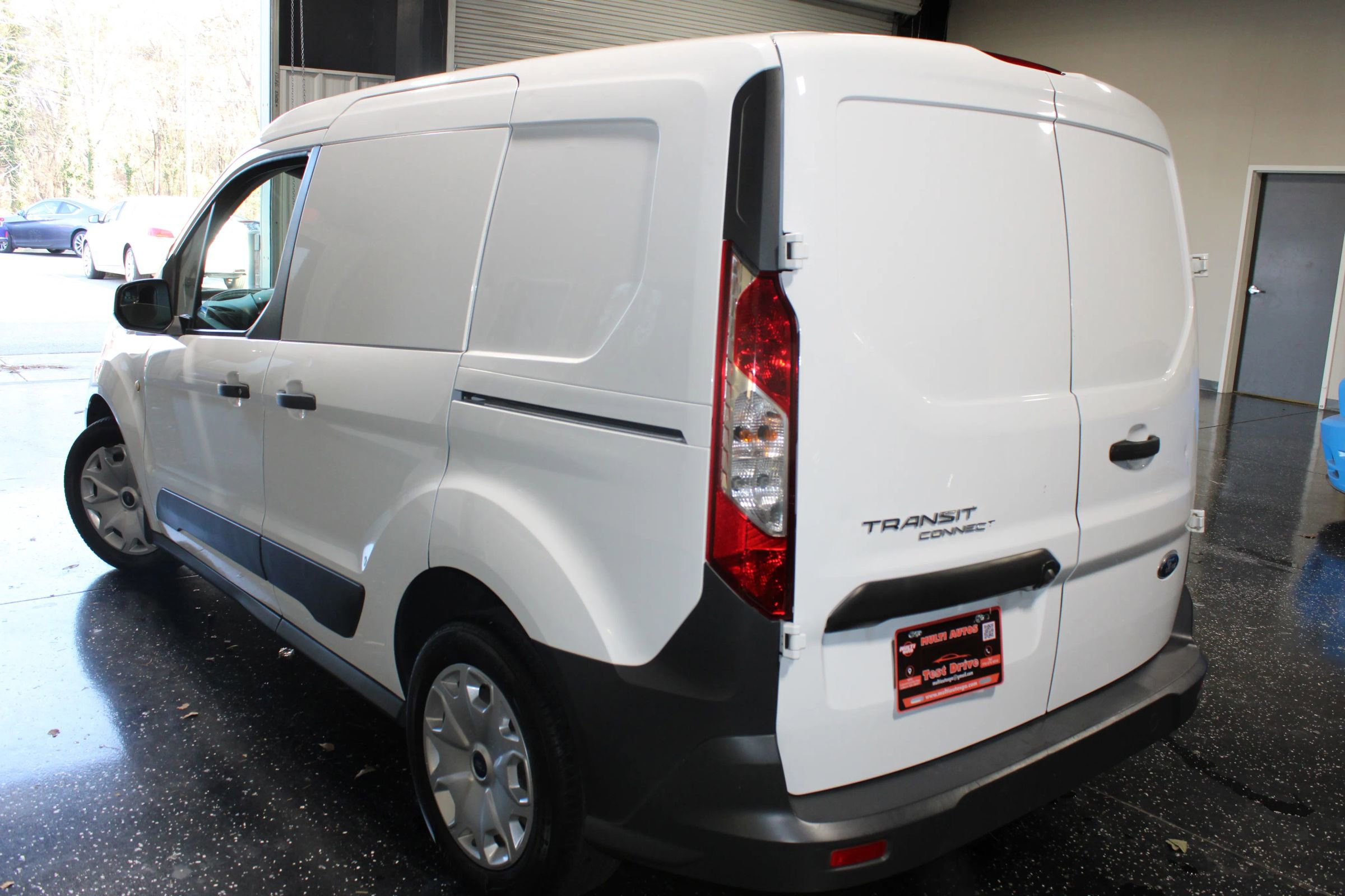 Used 2017 Ford Transit Connect XL image 5