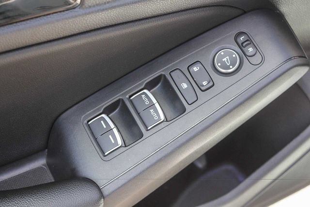 Used 2024 Honda Civic EX-L image 26
