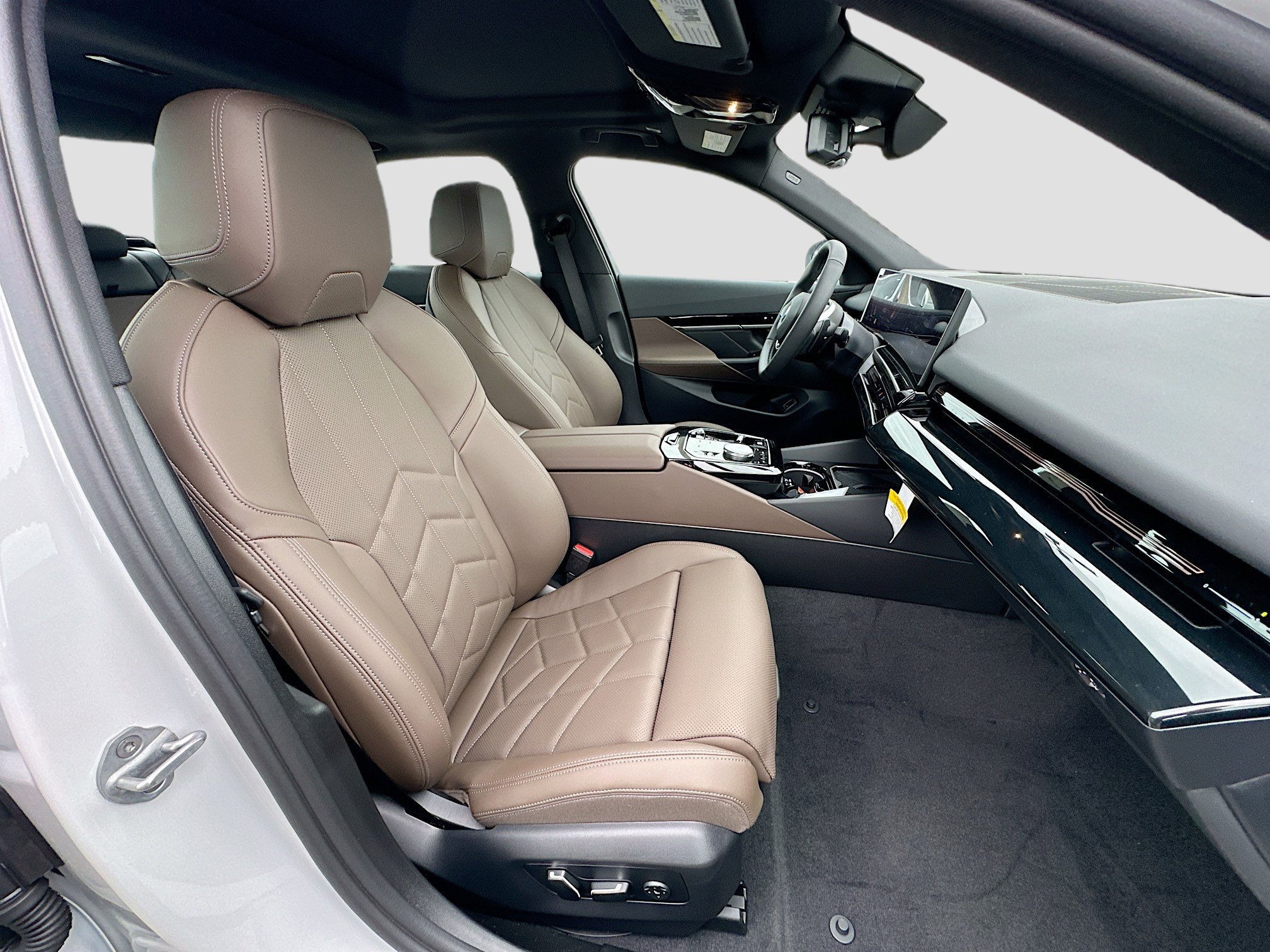 New 2026 BMW 530i image 23