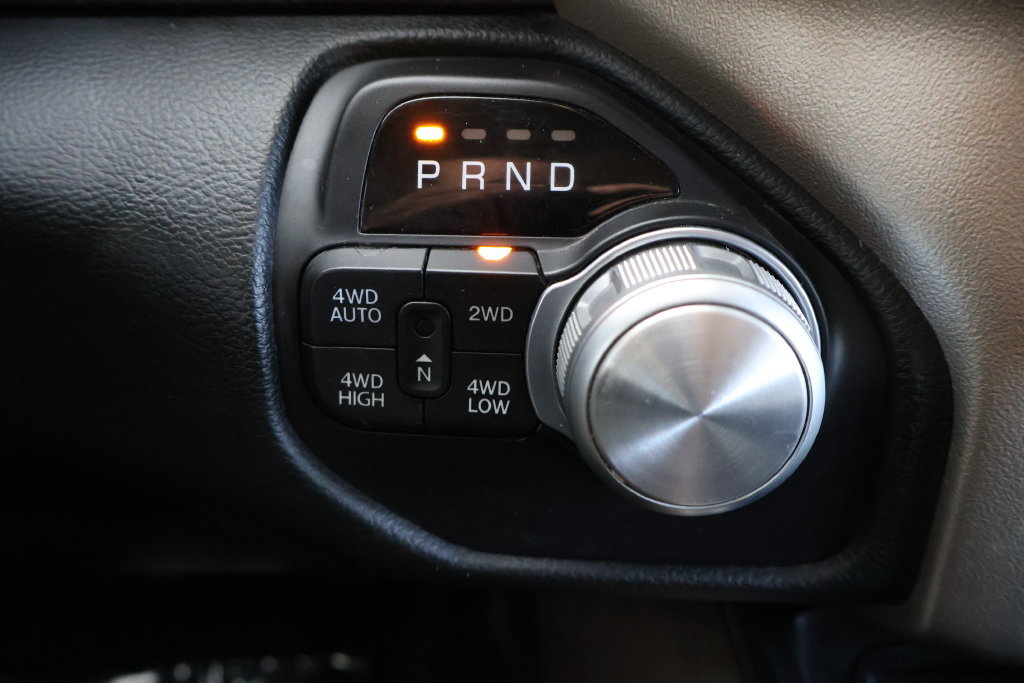 Used 2019 RAM 1500 Laramie AWD/4WD image 35