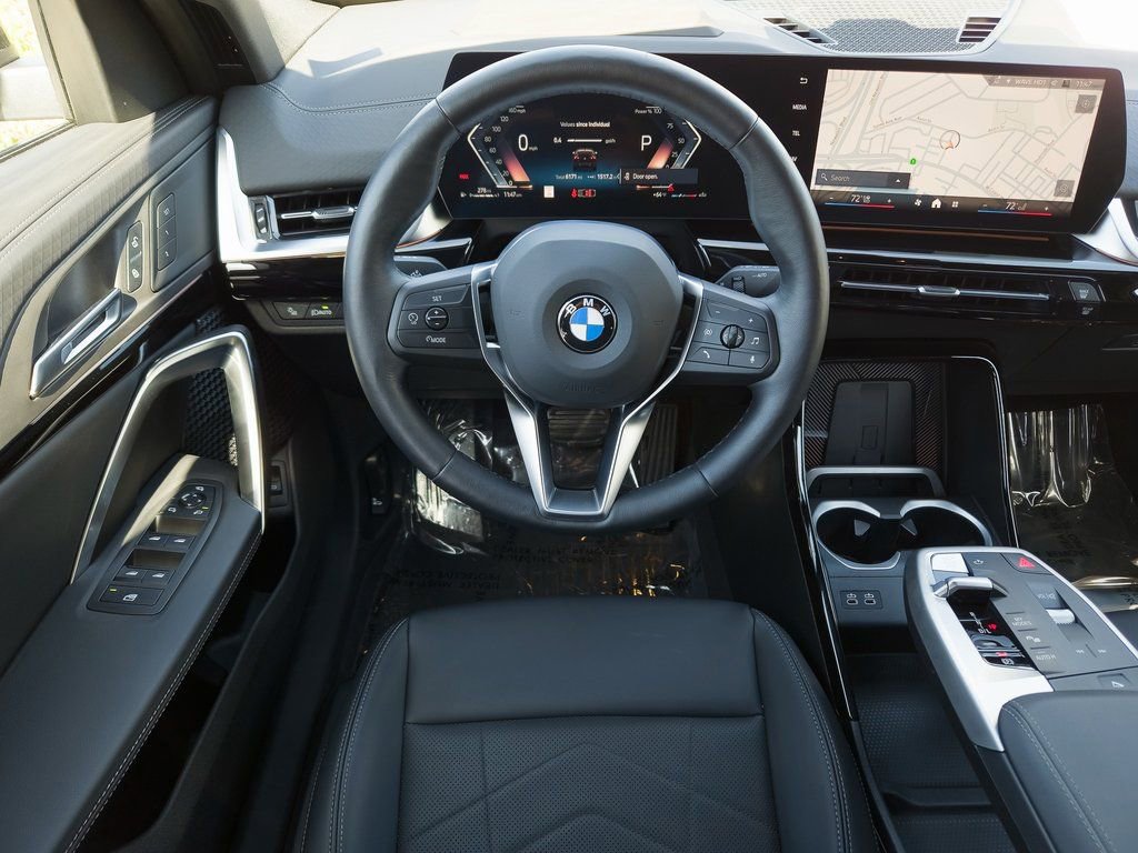 Used 2025 BMW X2 xDrive28i w/ Technology Package image 19