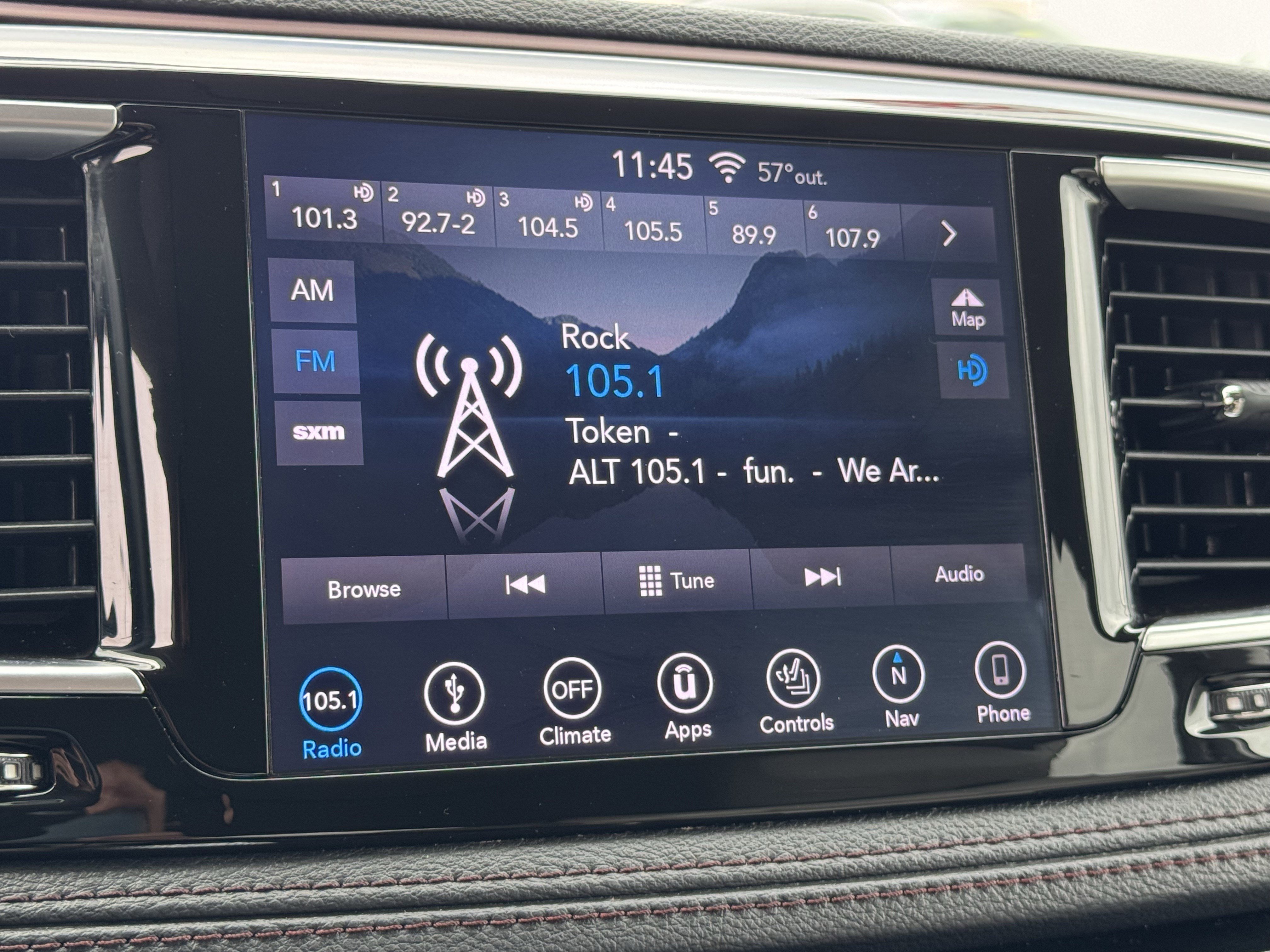 Used 2019 Chrysler Pacifica Limited image 5