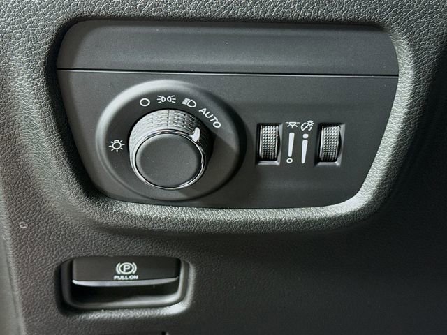 New 2026 Jeep Grand Cherokee Altitude AWD/4WD image 10