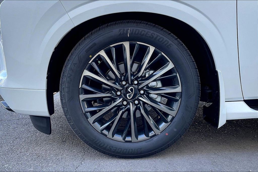 New 2026 INFINITI QX80 Autograph w/ Premium Cargo Package AWD/4WD image 13