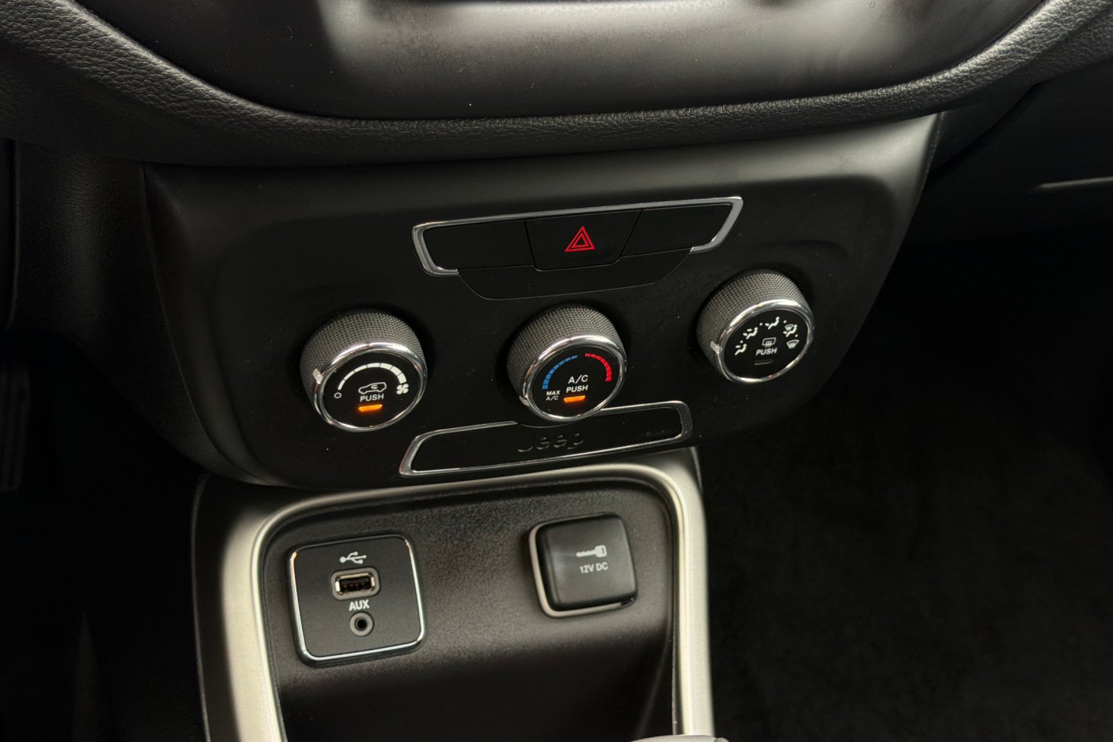 Used 2018 Jeep Compass Sport FWD image 20