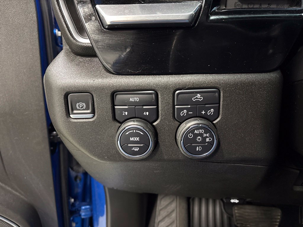 Used 2024 Chevrolet Silverado 1500 RST w/ Convenience Package II AWD/4WD image 30