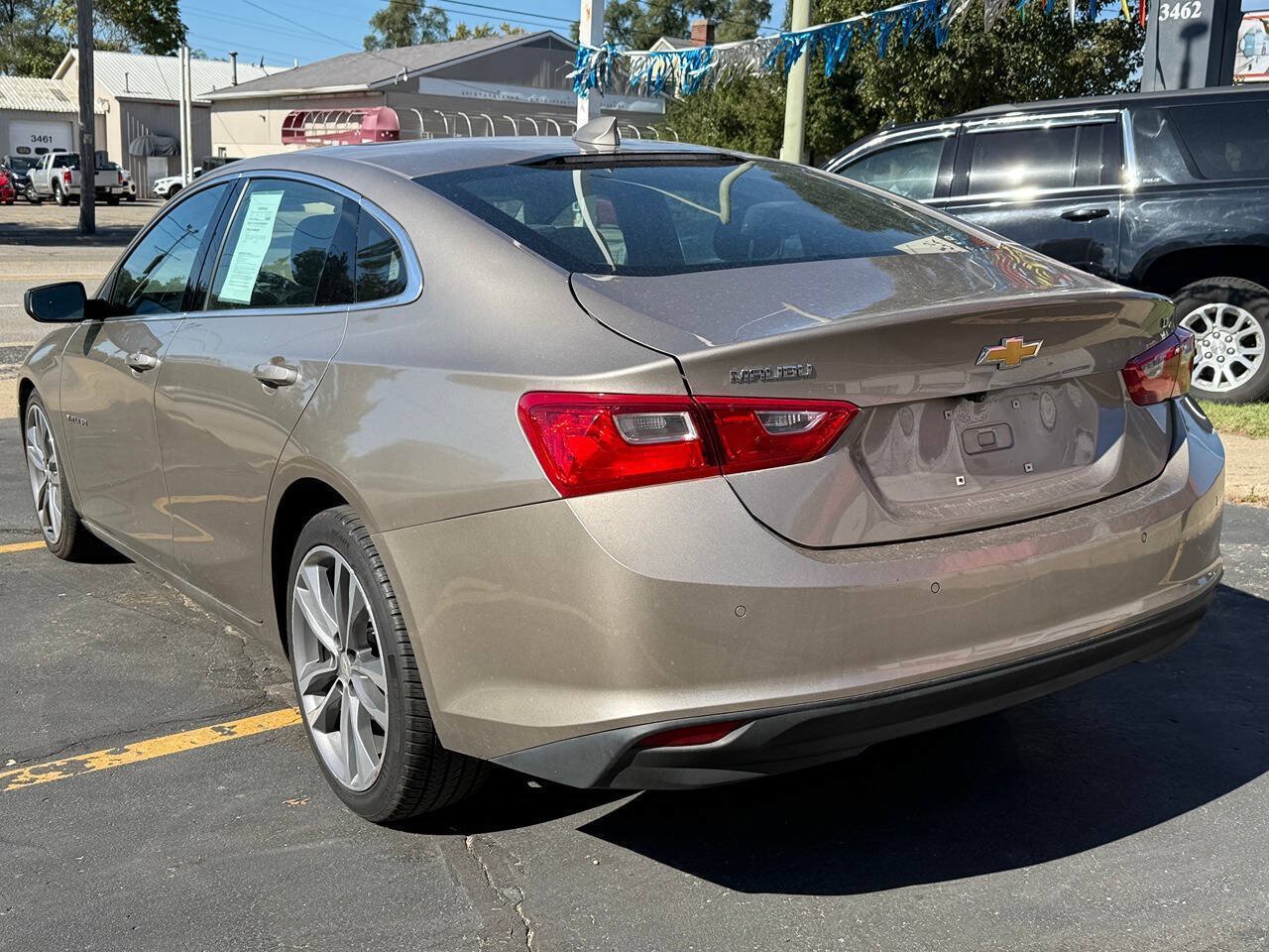 Used 2023 Chevrolet Malibu LT w/ Driver Confidence Package FWD image 9