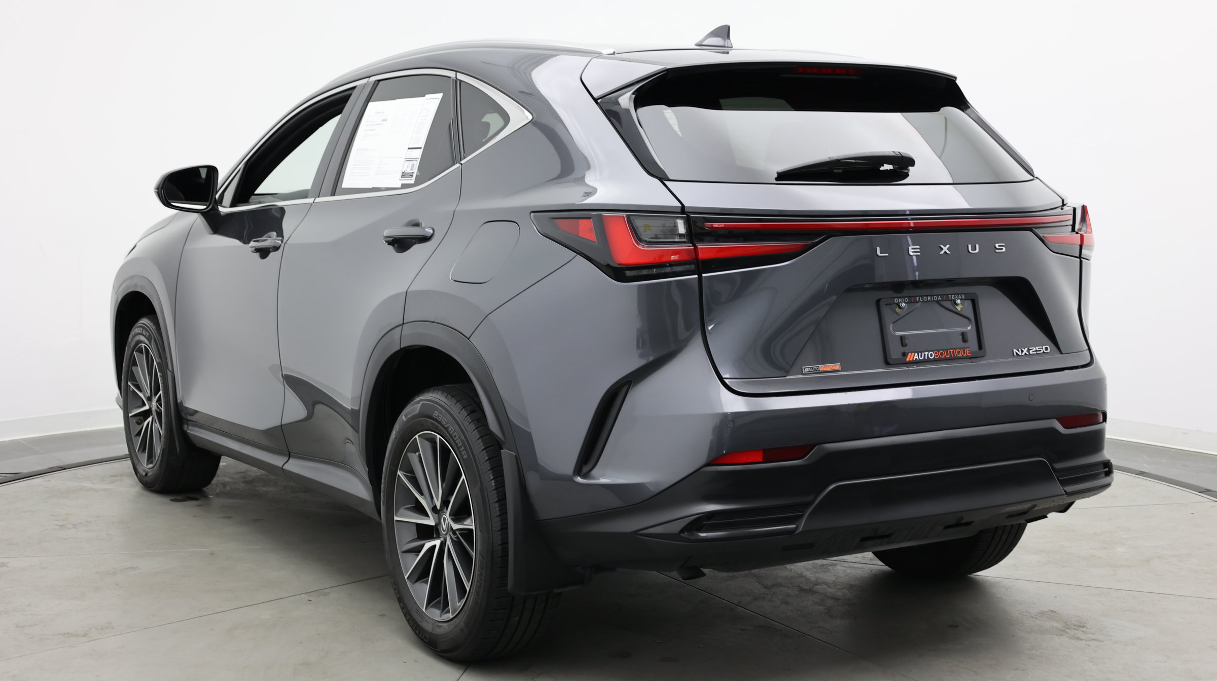 Used 2022 Lexus NX 250 FWD image 5