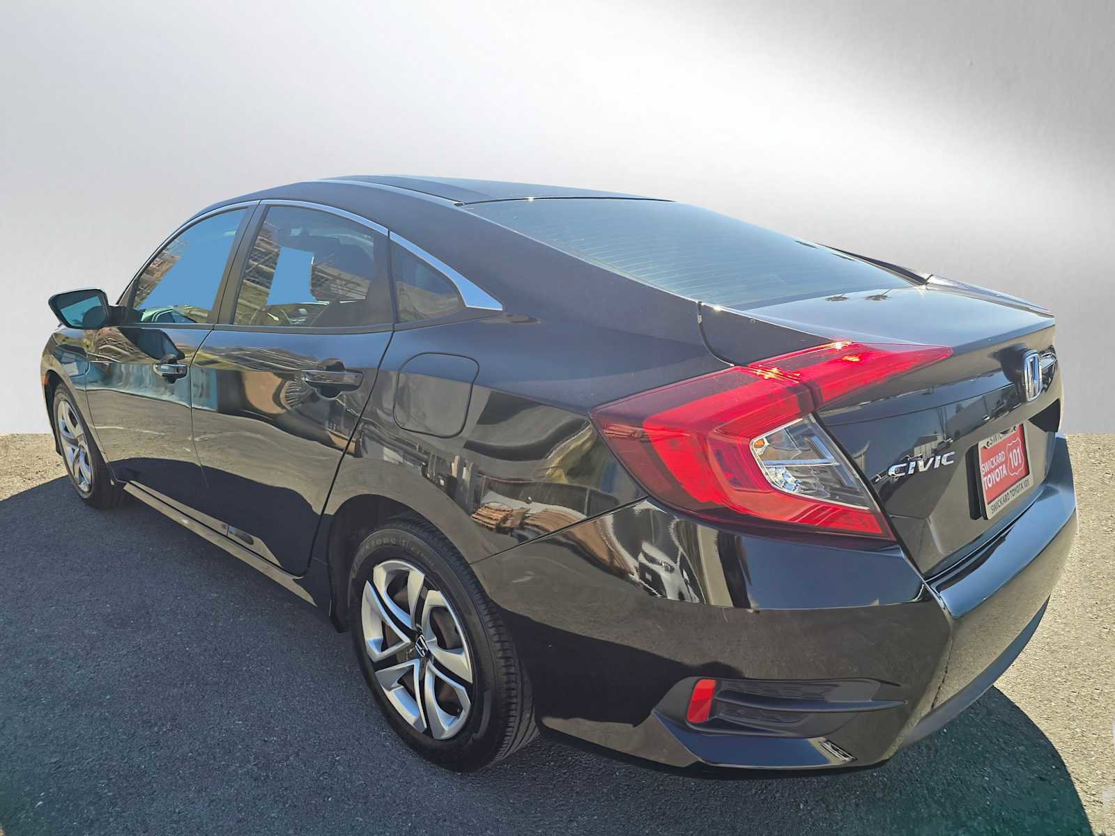 Used 2018 Honda Civic LX image 5