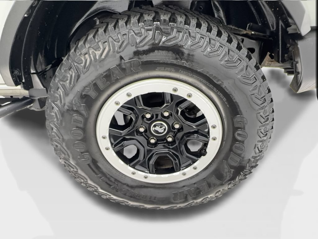 Used 2022 Ford Bronco Big Bend w/ Sasquatch Package AWD/4WD image 12