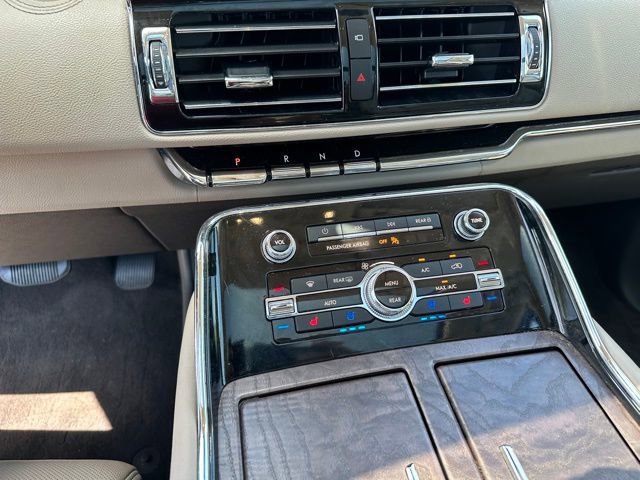 Used 2022 Lincoln Navigator Reserve image 30