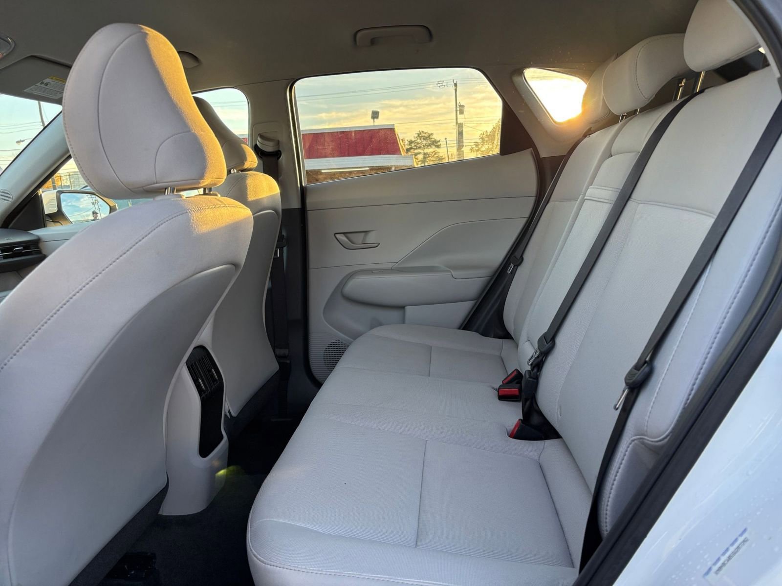 Used 2025 Hyundai Kona SEL image 25