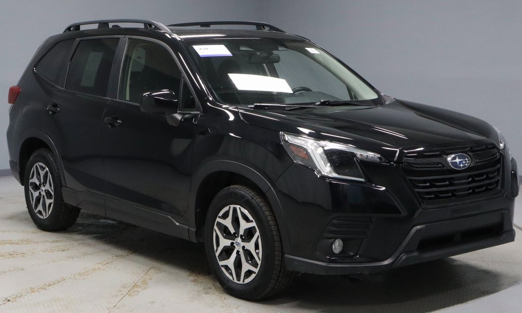 Used 2022 Subaru Forester Premium image 1