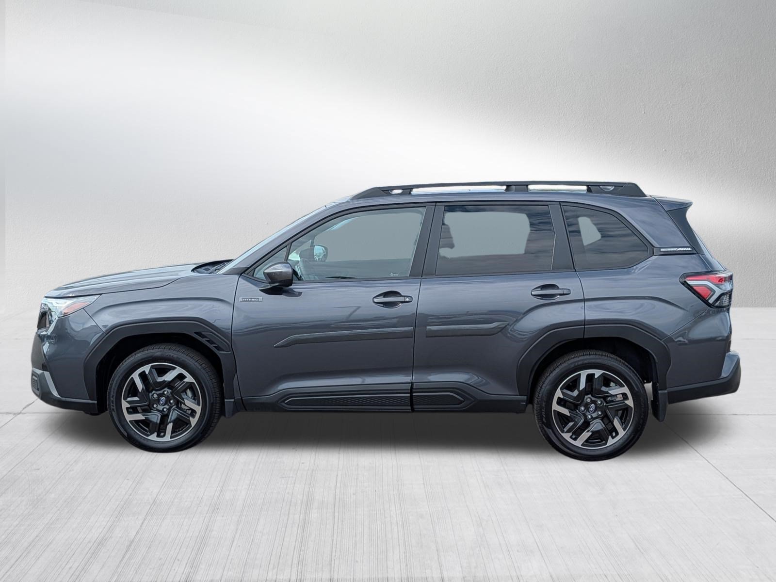 Used 2025 Subaru Forester Premium AWD/4WD image 4