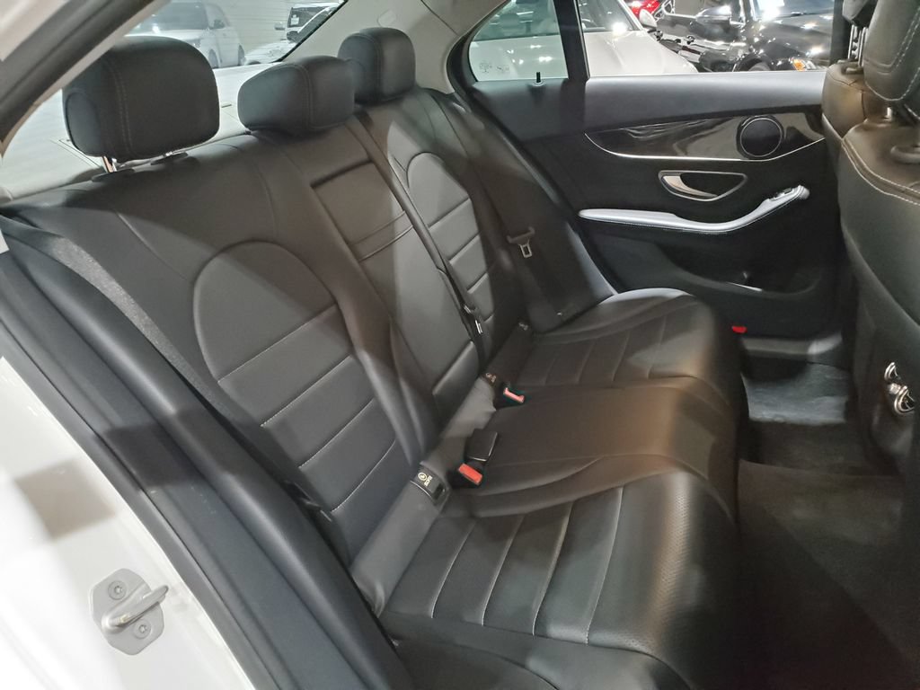 Used 2016 Mercedes-Benz C 300 Sedan image 21