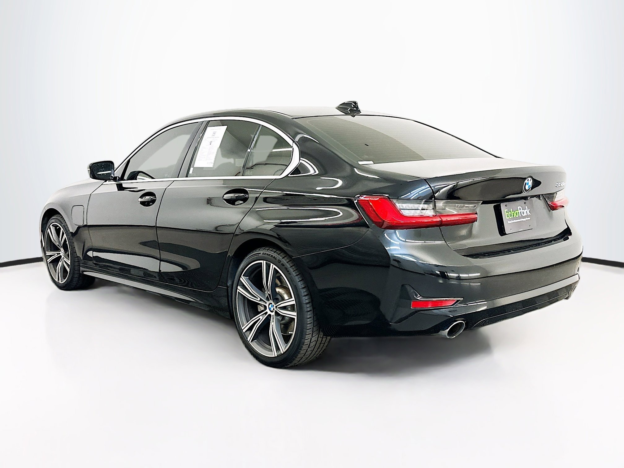 Used 2021 BMW 330e xDrive image 5