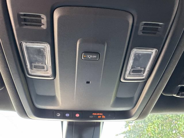 Used 2022 GMC Yukon XL SLE w/ Gmc Pro Safety Plus Package RWD image 22