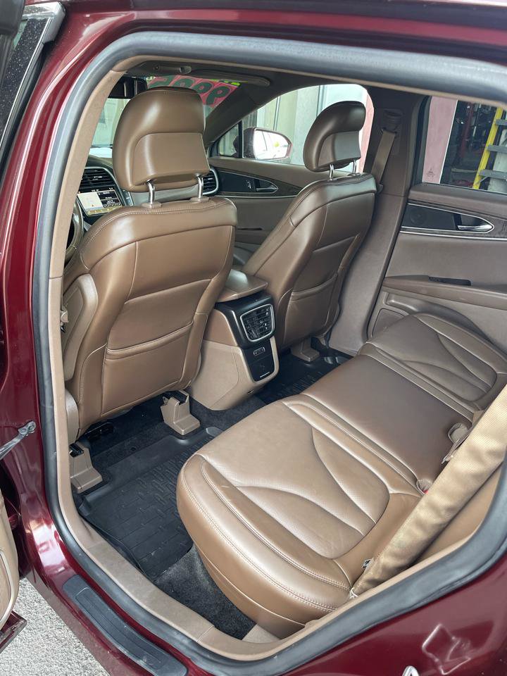 Used 2017 Lincoln MKX Reserve AWD/4WD image 14