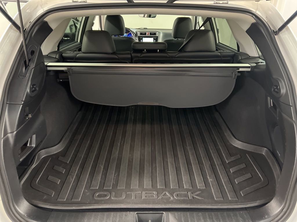 Used 2017 Subaru Outback 2.5i Limited image 34
