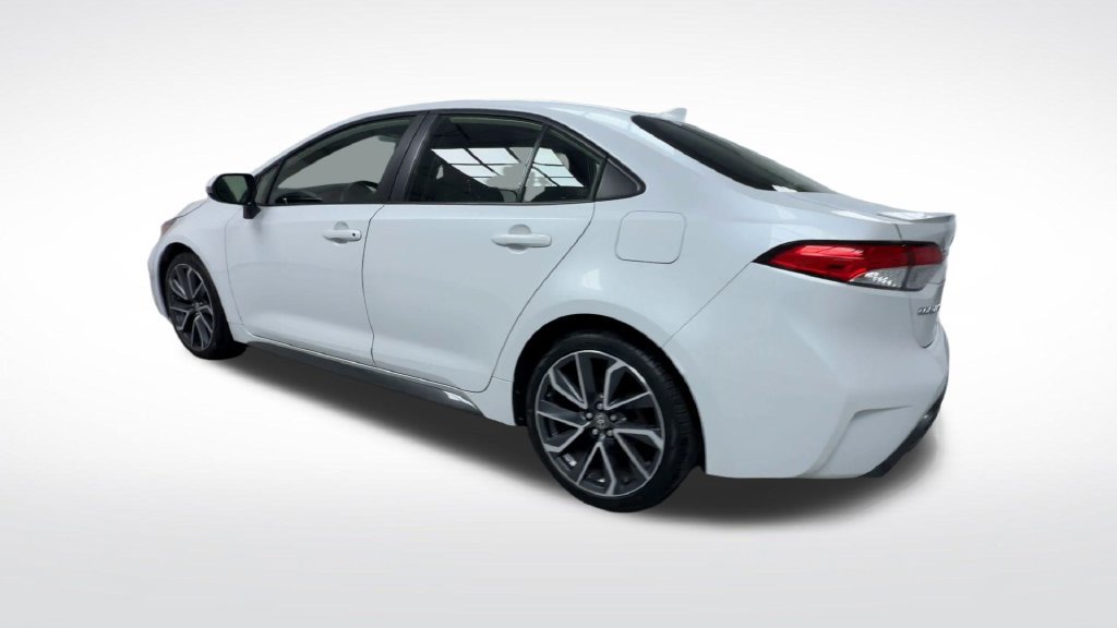 Used 2022 Toyota Corolla SE FWD image 6