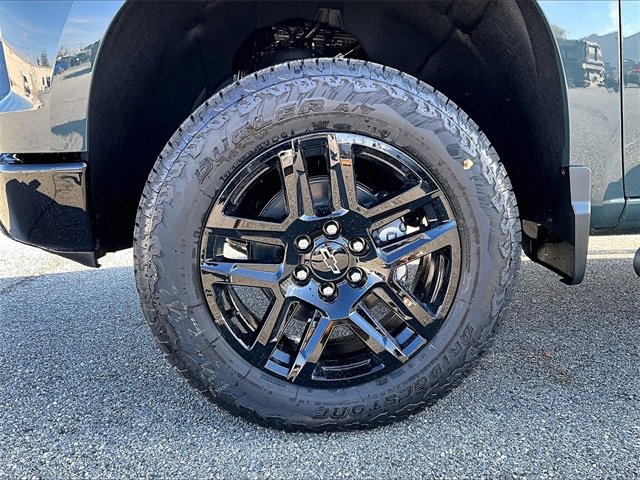 New 2026 Chevrolet Silverado 1500 Custom Trail Boss w/ LPO, Dark Essentials Package image 7