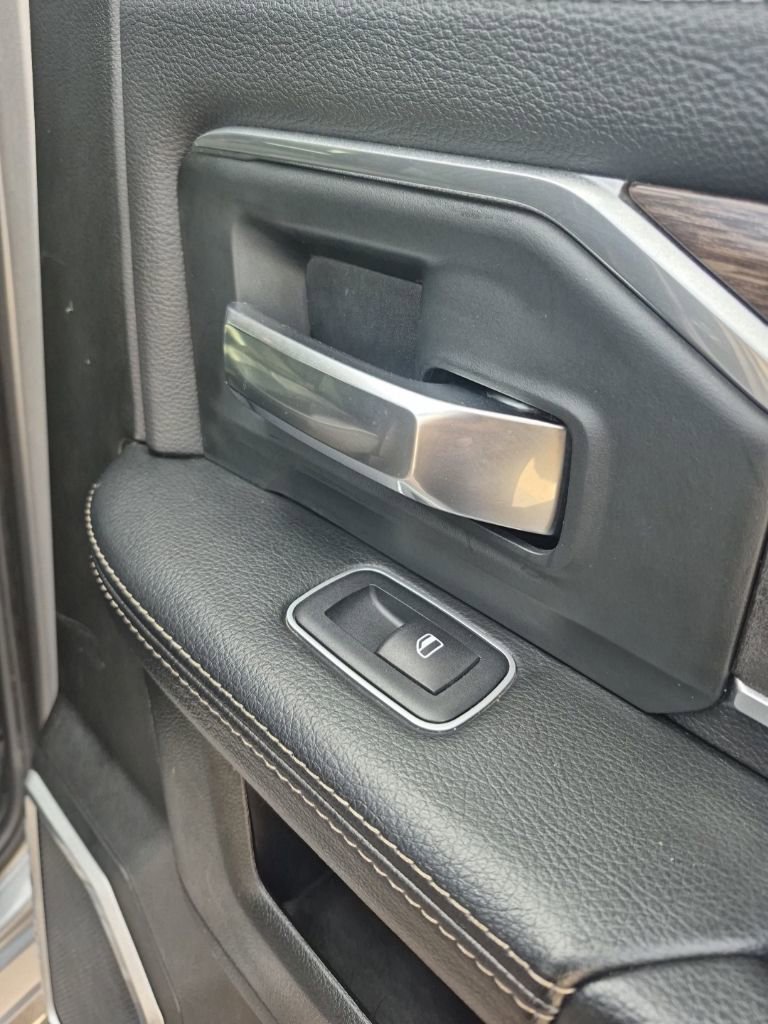 Used 2020 RAM 2500 Laramie image 31