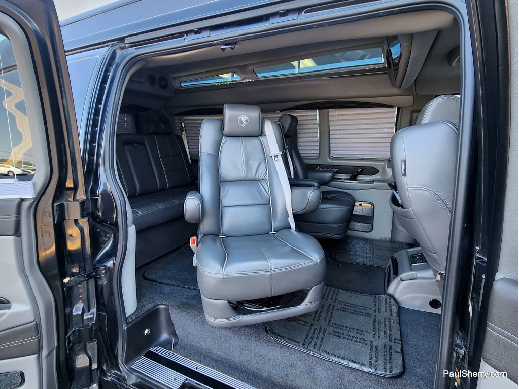 Used 2019 Chevrolet Express 2500 w/ Enhanced Convenience Package RWD image 17