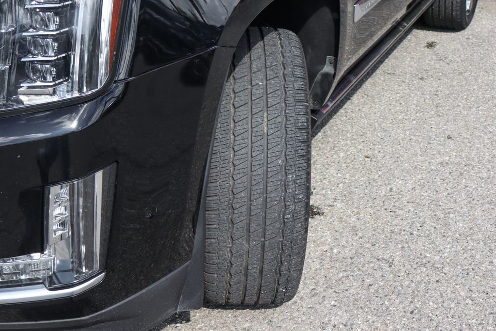 Used 2018 Cadillac Escalade ESV Platinum image 59